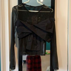 NEVER WORN TAGS ON IT! Zara top